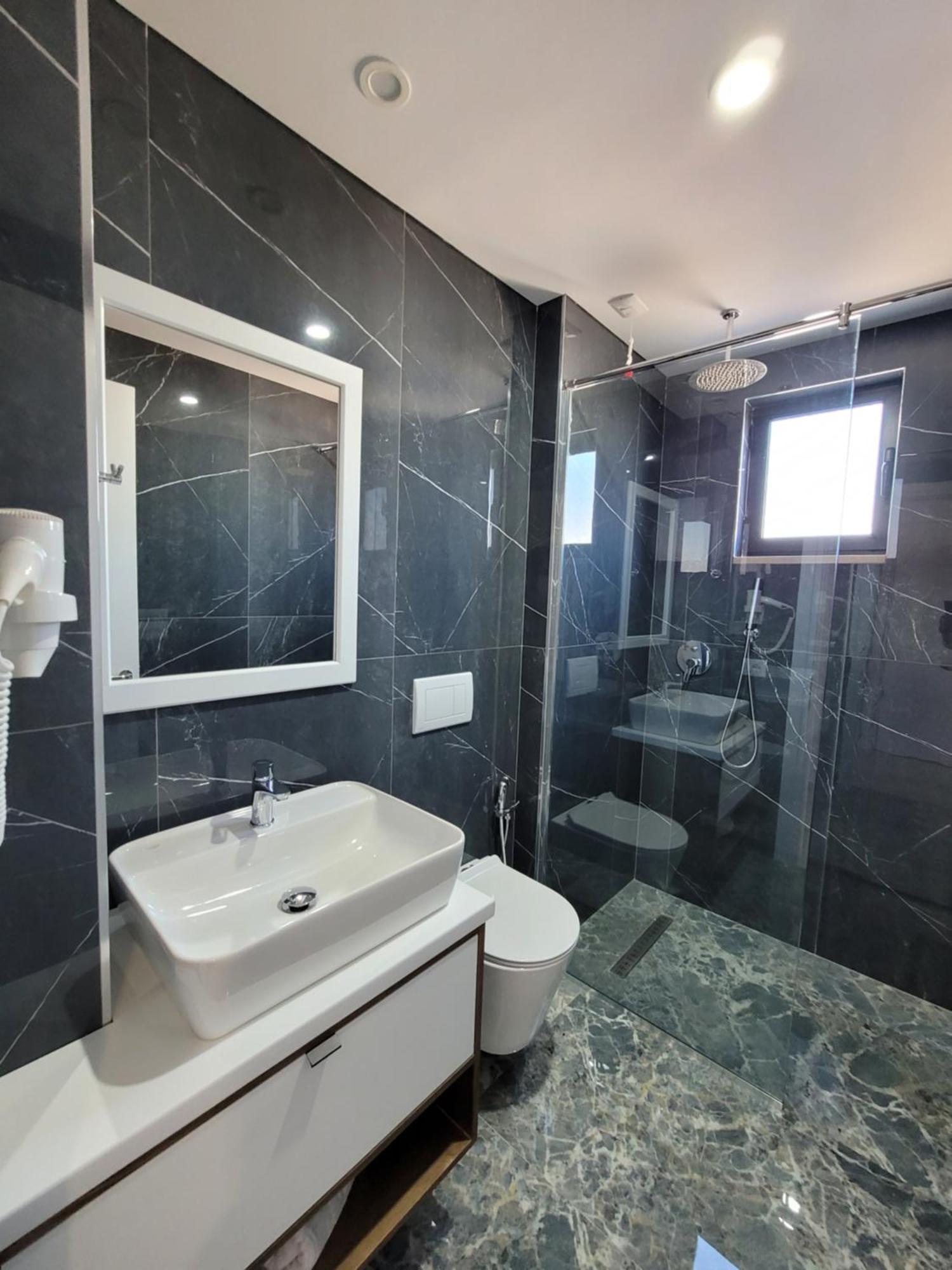 Prestige Hotel Ksamil Dış mekan fotoğraf