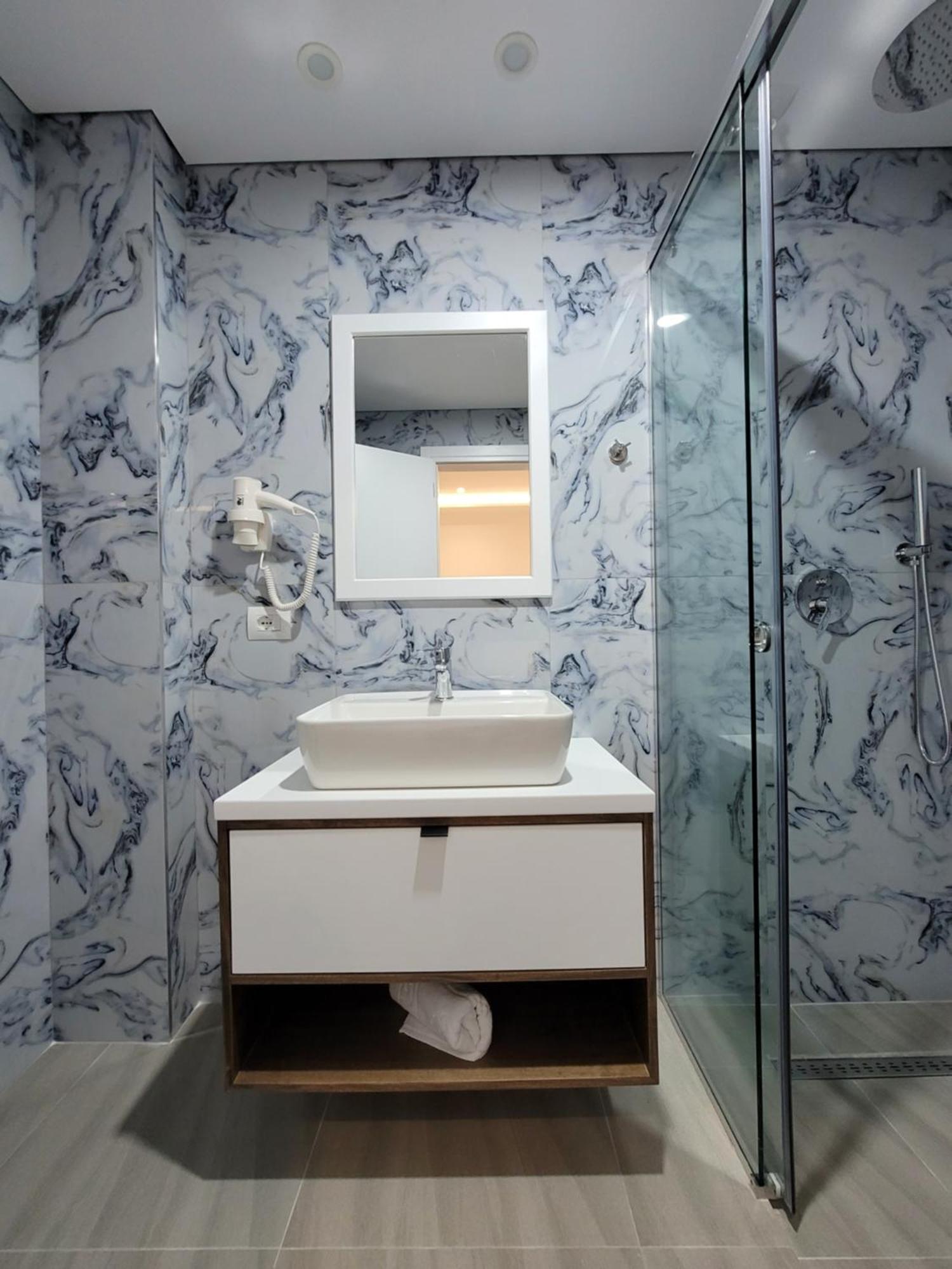 Prestige Hotel Ksamil Dış mekan fotoğraf
