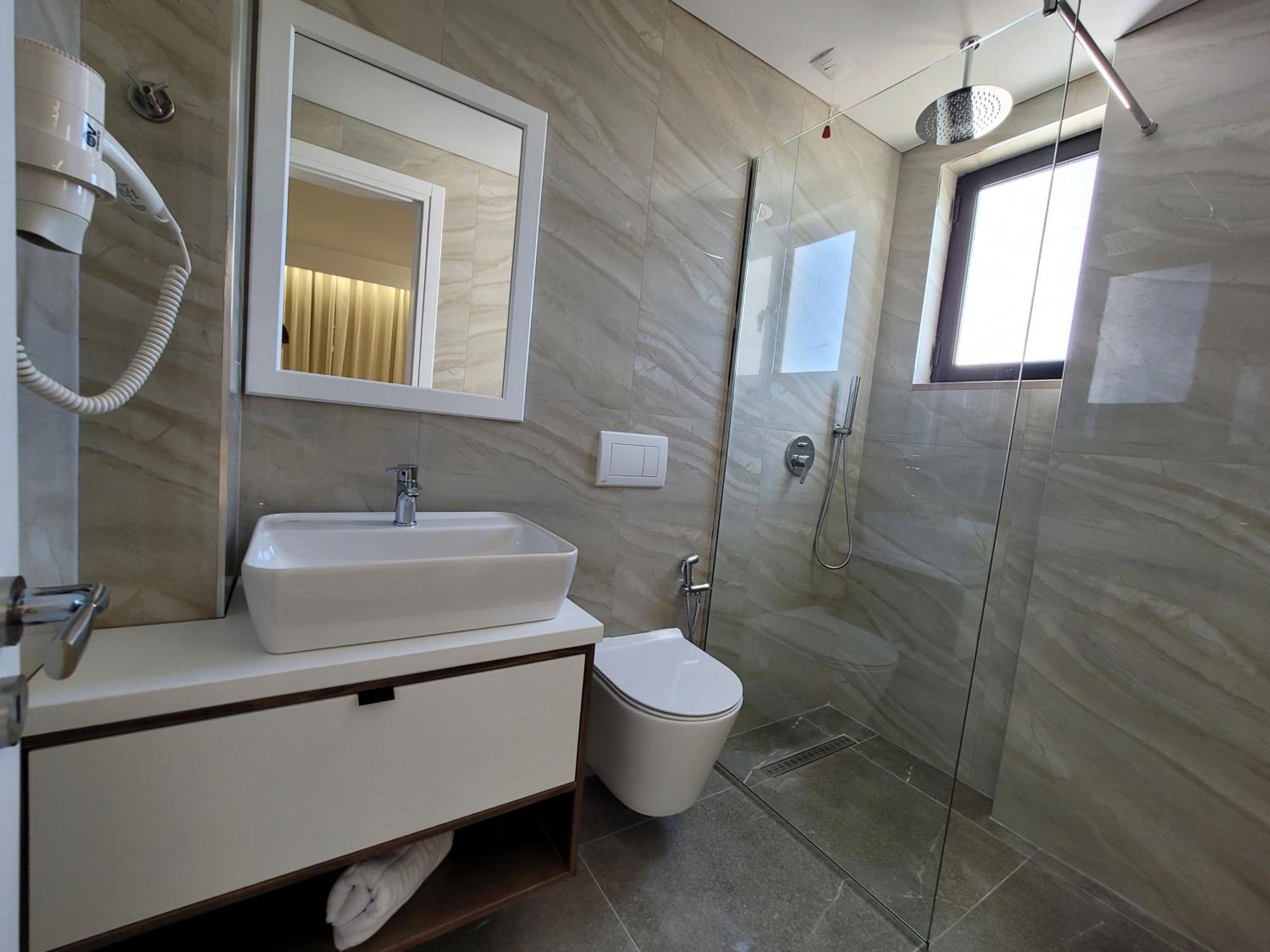 Prestige Hotel Ksamil Dış mekan fotoğraf